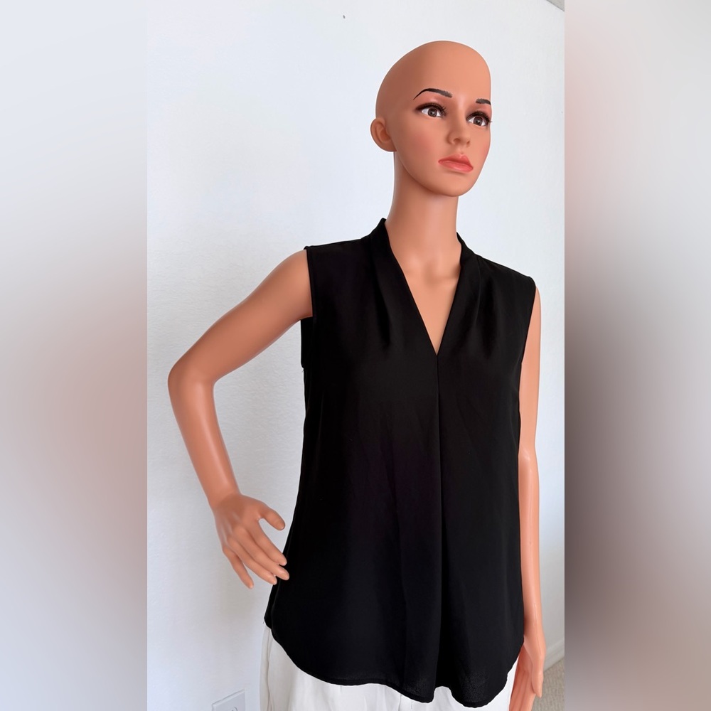 Nine West Black Sleeveless V-Neck Camisole
